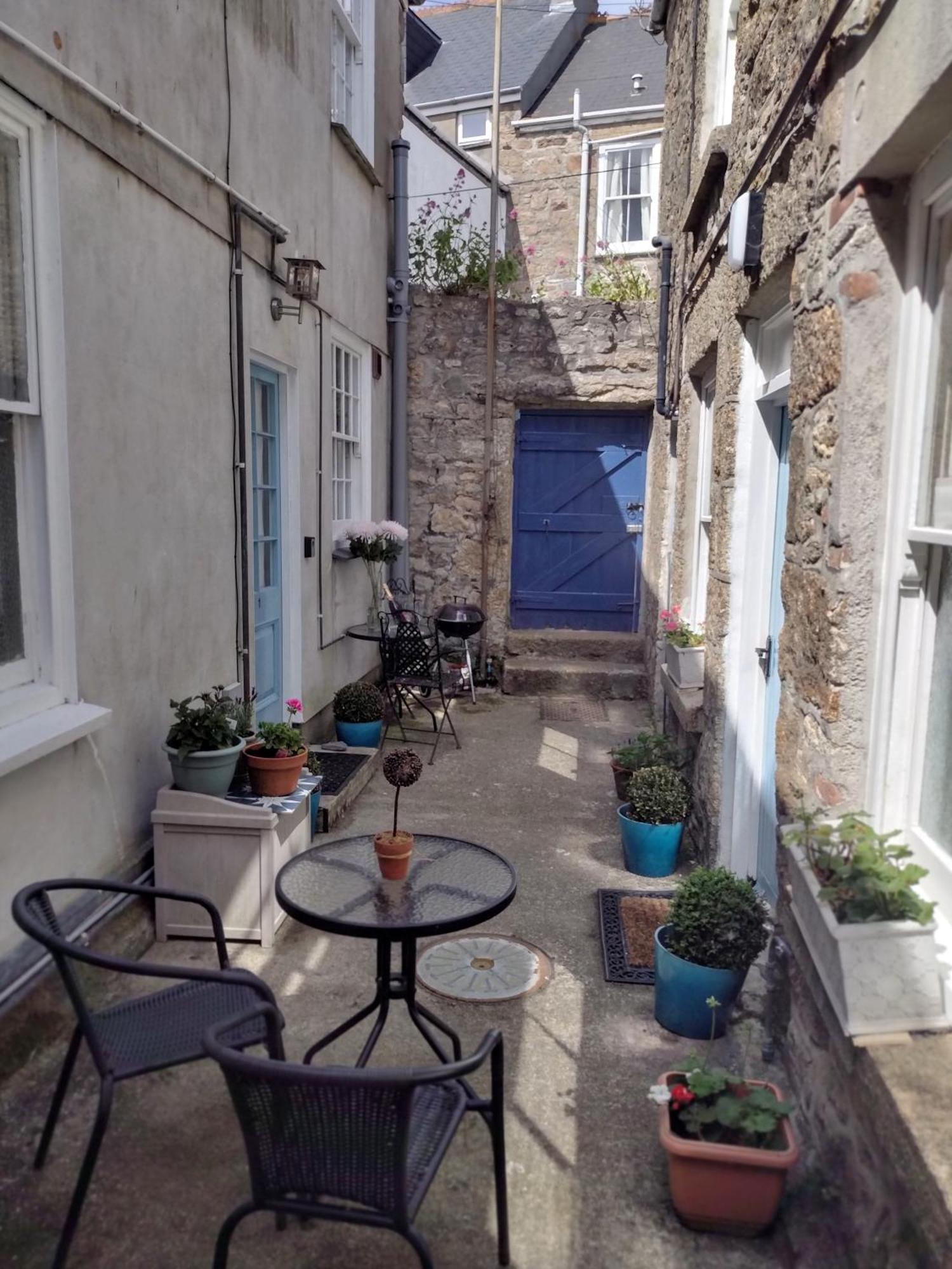 1 Courtyard Mews Apartment Penzance Exterior photo